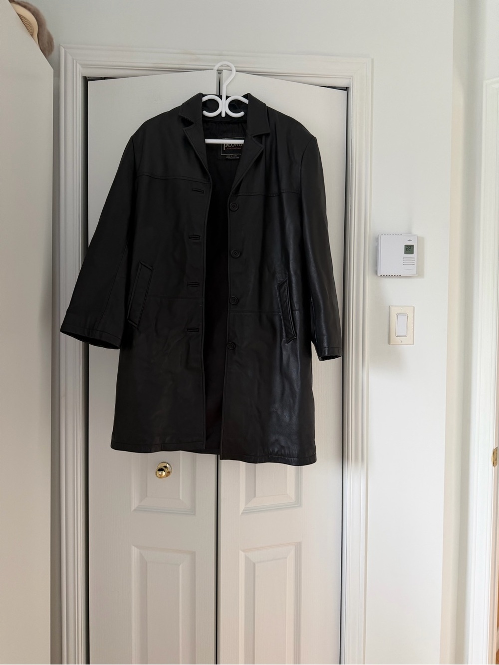Black Leather Single-Breasted Women's Coat